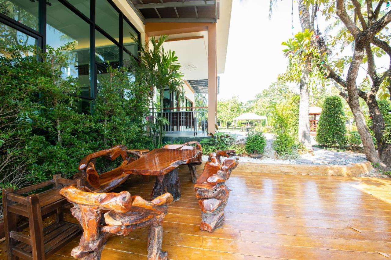 Rnana Grand Phang Nga Exterior foto