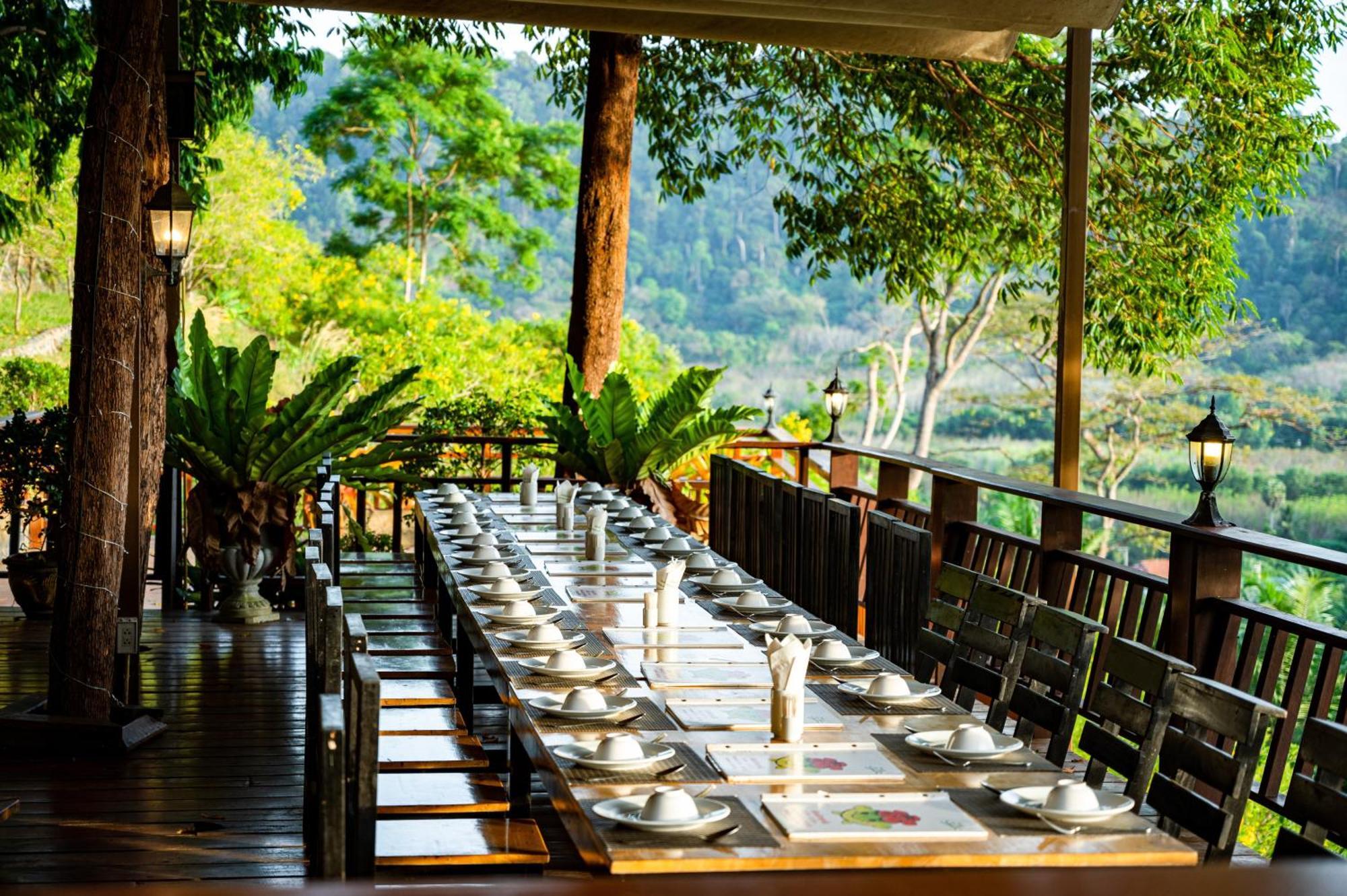 Rnana Grand Phang Nga Exterior foto